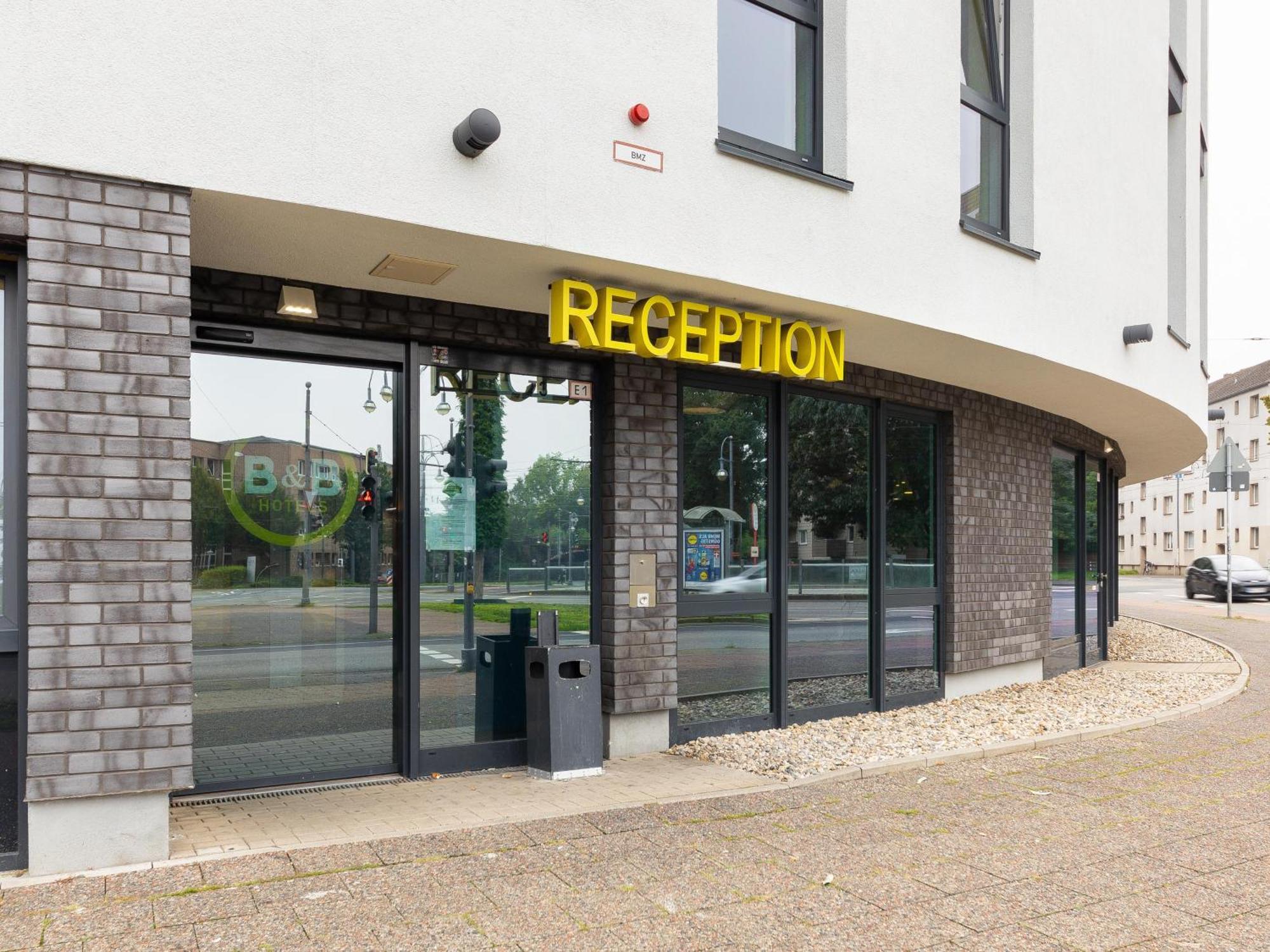 B&B Hotel Крефелд Екстериор снимка