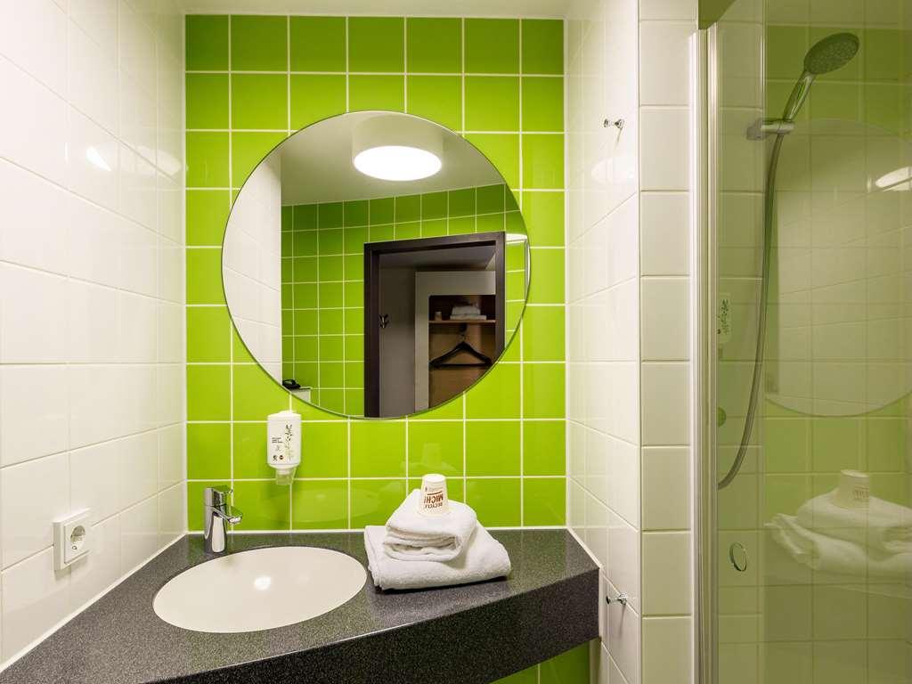 B&B Hotel Крефелд Стая снимка